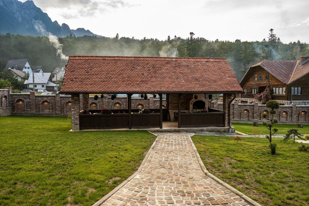 Vila Norbe Buşteni Exterior foto